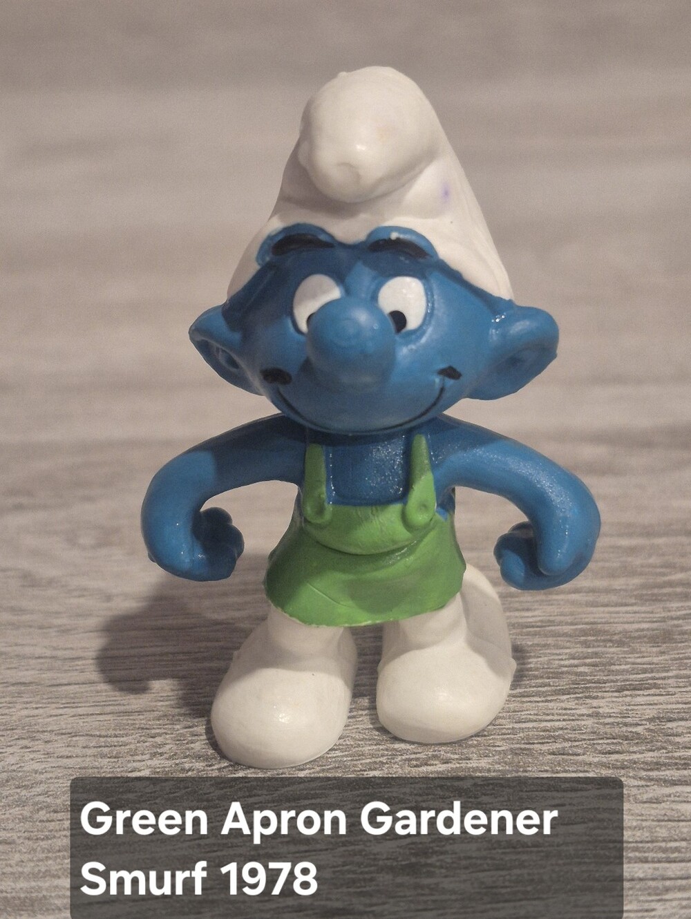 Green Apron Gardener Smurf Figurine